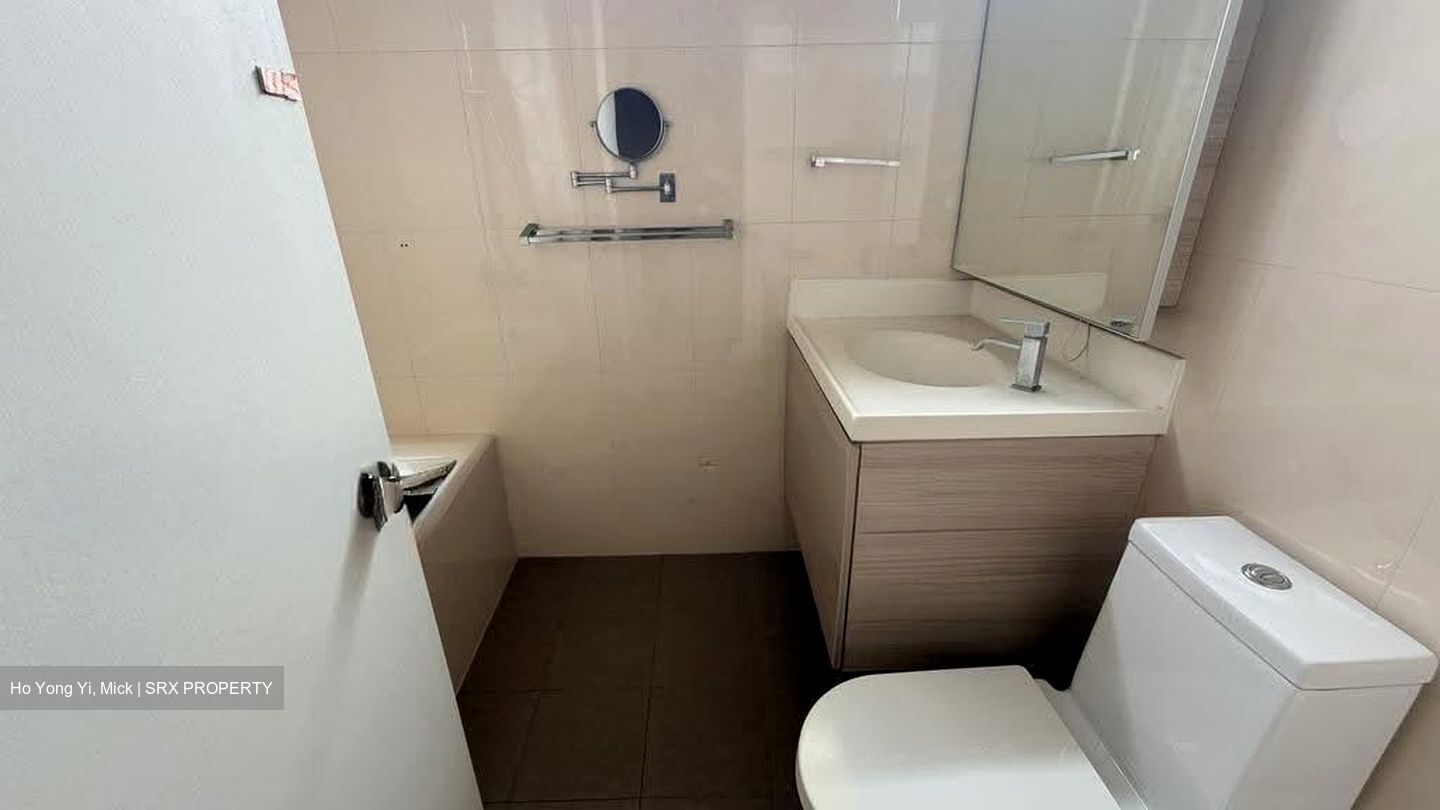 Hillcrest Arcadia (D11), Condominium #613601821